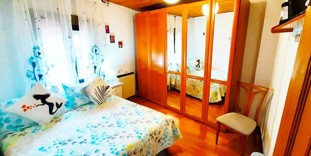 Habitaciones Privadas - Casa Rural - Bano Compartido Con Los Anfitriones Суансес Екстер'єр фото